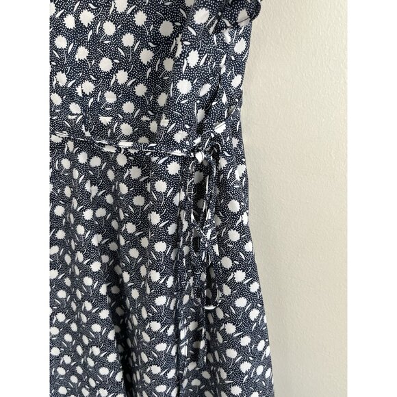 Urban Outfitters Floral Wrap Dress Navy White Womens Sz‎ Small Ruffle Sleeves - Picture 3 of 13